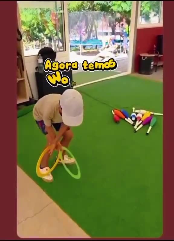 Vídeo de um workshop circense com crianças